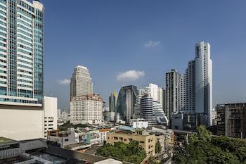 akyra sukhumvit bangkok