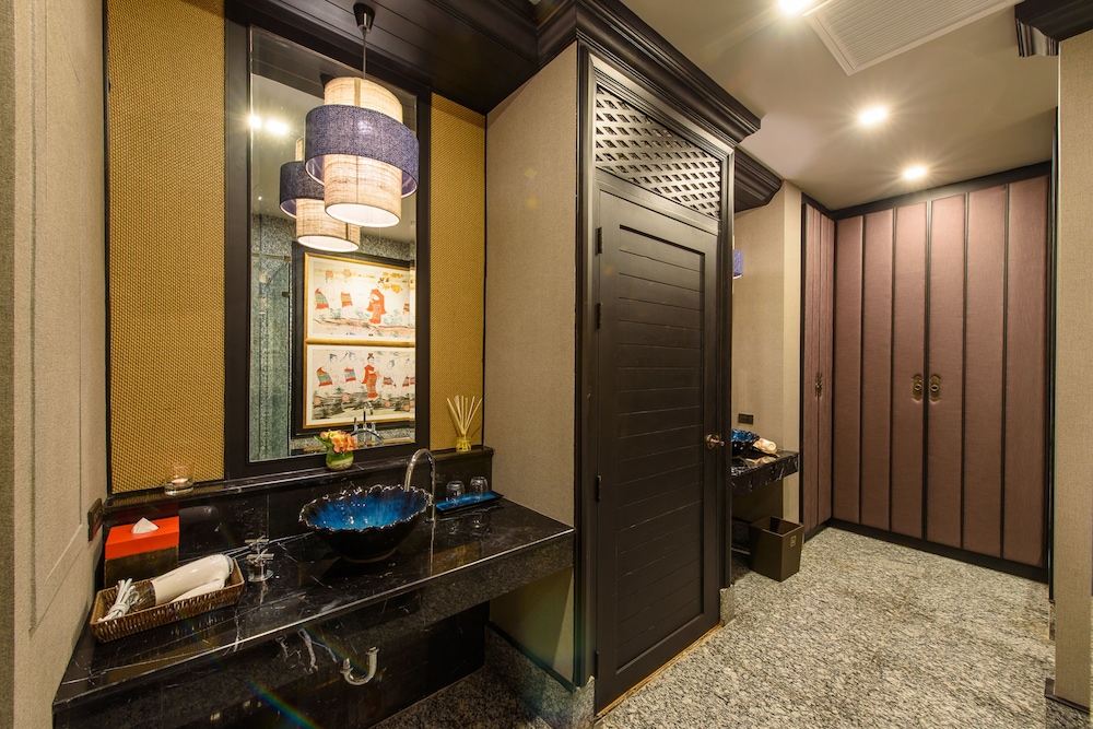 chala number 6 hotel