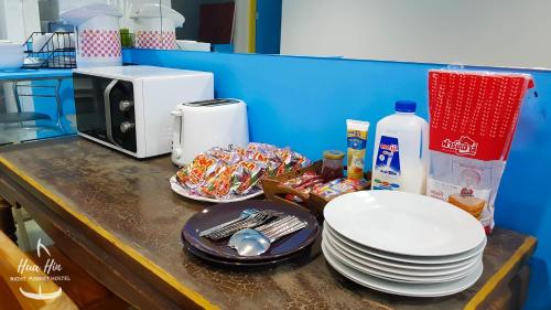 hua hin night market hostel