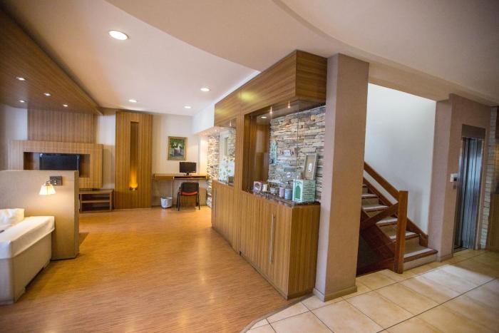 hotel carlos v patagonia