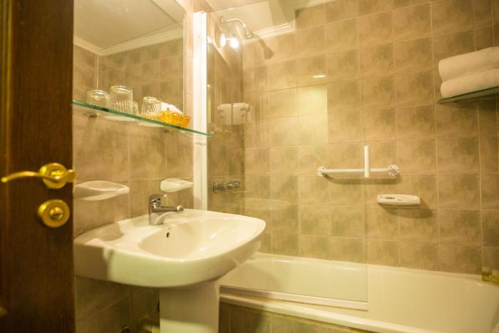 hotel carlos v patagonia