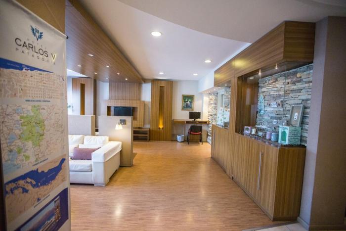 hotel carlos v patagonia