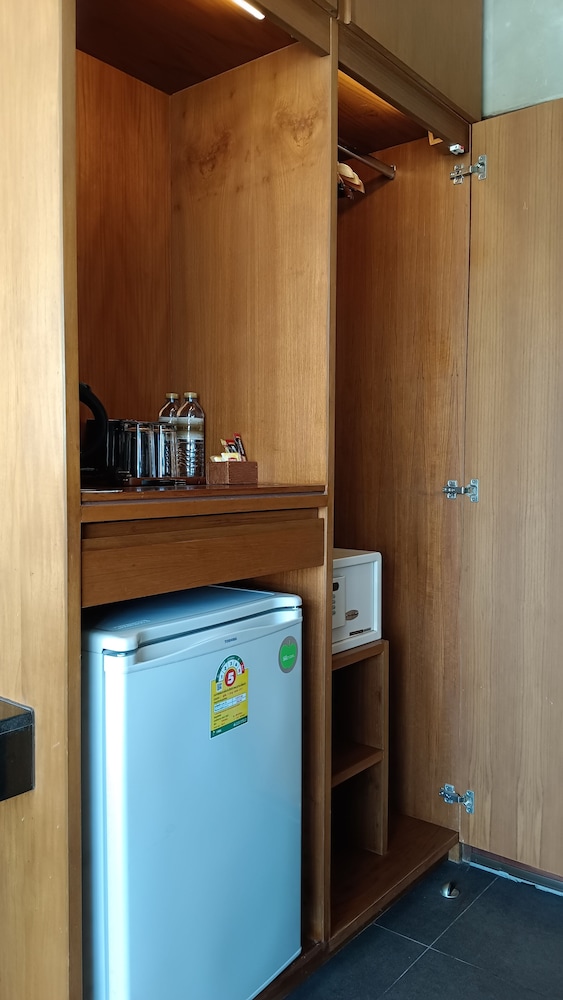 j4 hotel samui