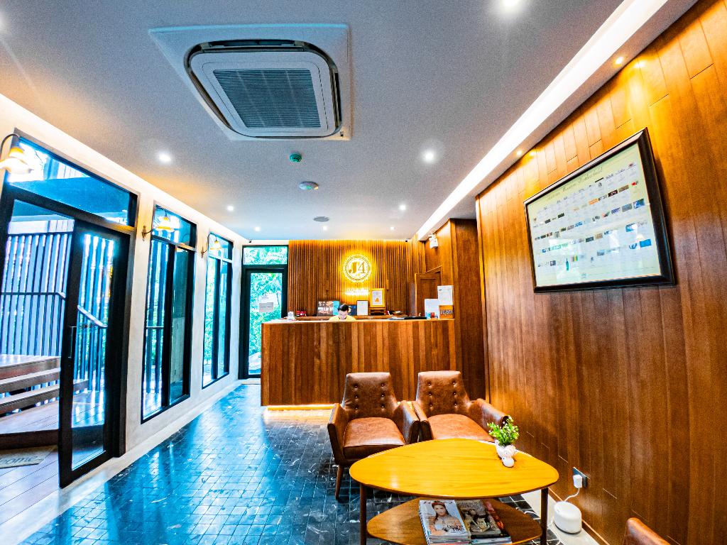 j4 hotel samui