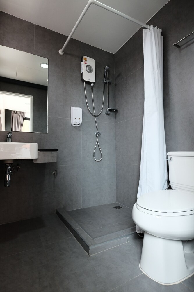 wayha hostel don mueang airport