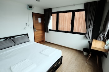 wayha hostel don mueang airport