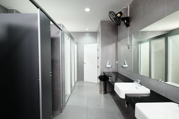 wayha hostel don mueang airport
