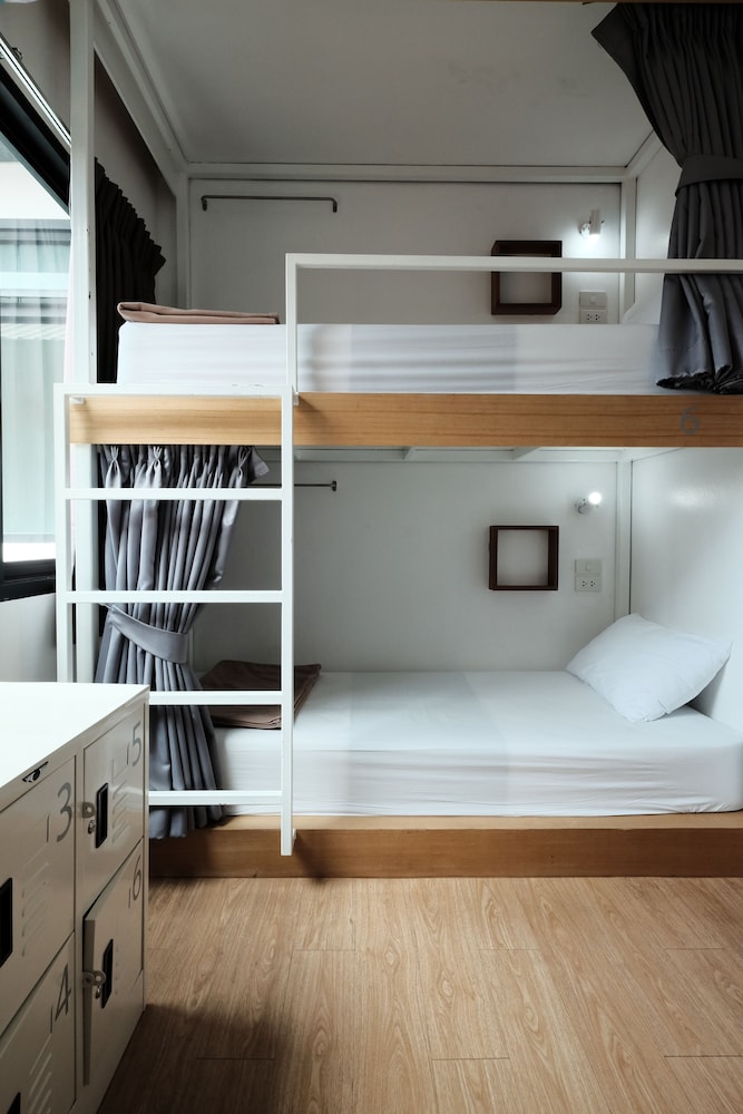 wayha hostel don mueang airport