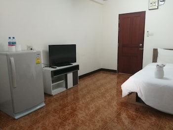 soi 5 apartment