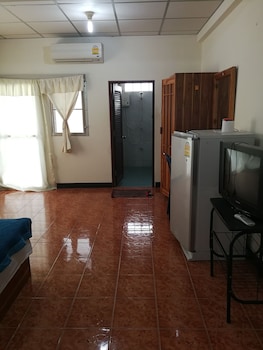 soi 5 apartment