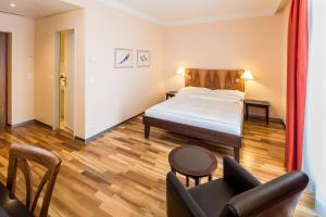 Hotel Schweizerhof Basel,Theater Basel>>Basel,3.5 star