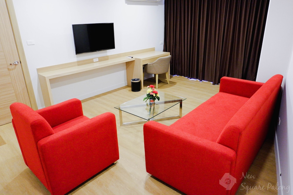 new square patong hotel