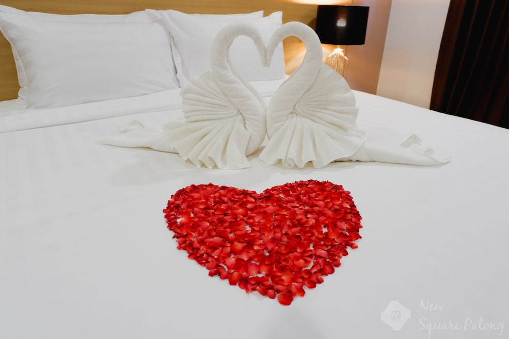 new square patong hotel