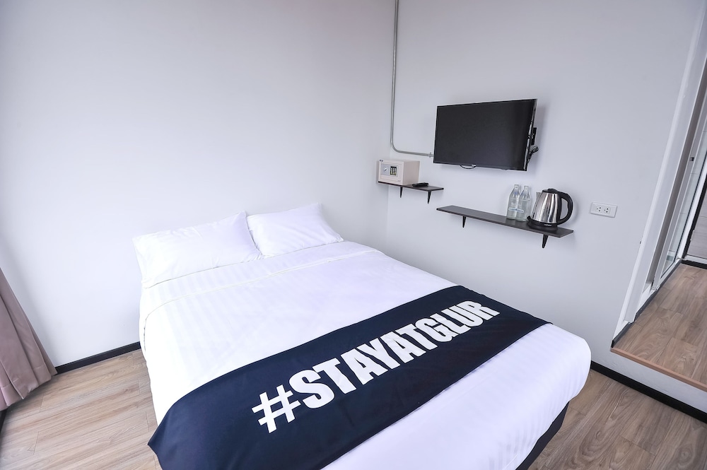 glur phuket patong beach