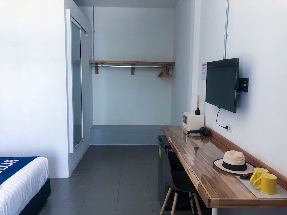 glur phuket patong beach