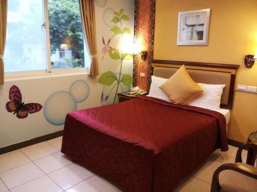 puti commercial hotel