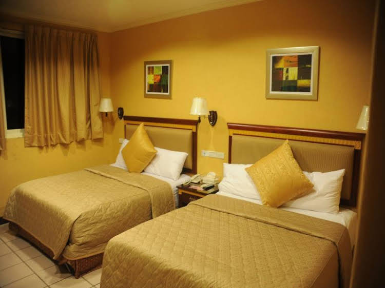 puti commercial hotel