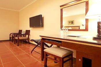 puti commercial hotel