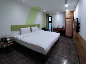 hotel j taoyuan