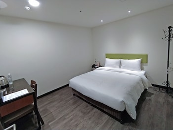 hotel j taoyuan