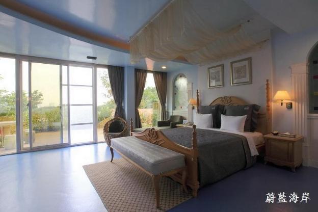 regale villa hotel