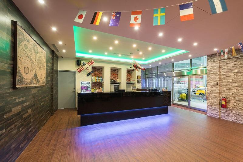 Skyone Hotel,Sanfong Temple>>Kaohsiung,3 star