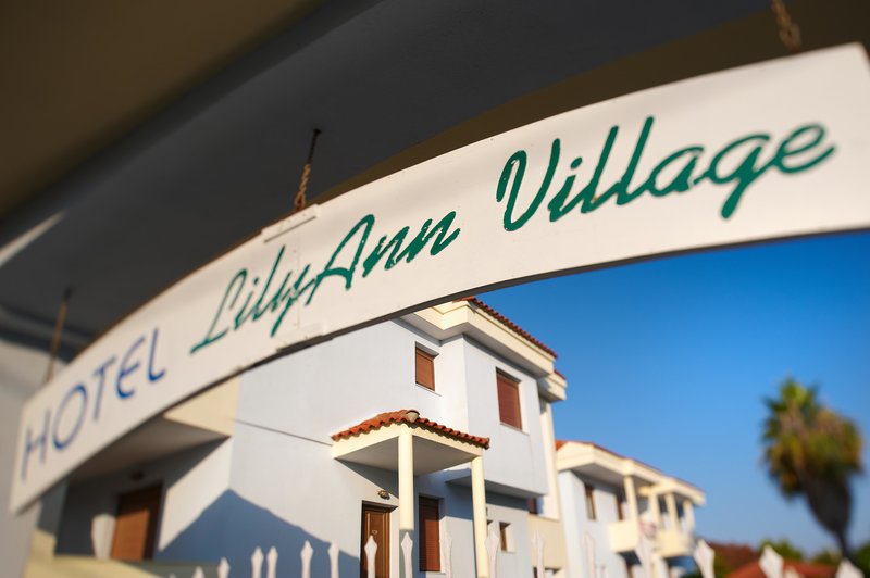 acrotel lily ann village