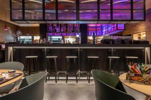 Moxy Frankfurt Airport,Frankfurt Airport>>Frankfurt,3 star