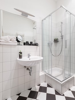 limehome berlin malmoer stra e