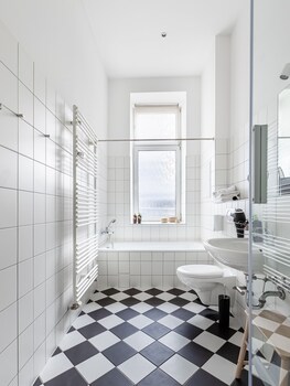 limehome berlin malmoer stra e