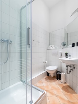 limehome berlin malmoer stra e