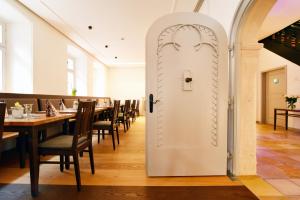 Alte Vogtei,Neuendettelsau>>Merkendorf,3 star