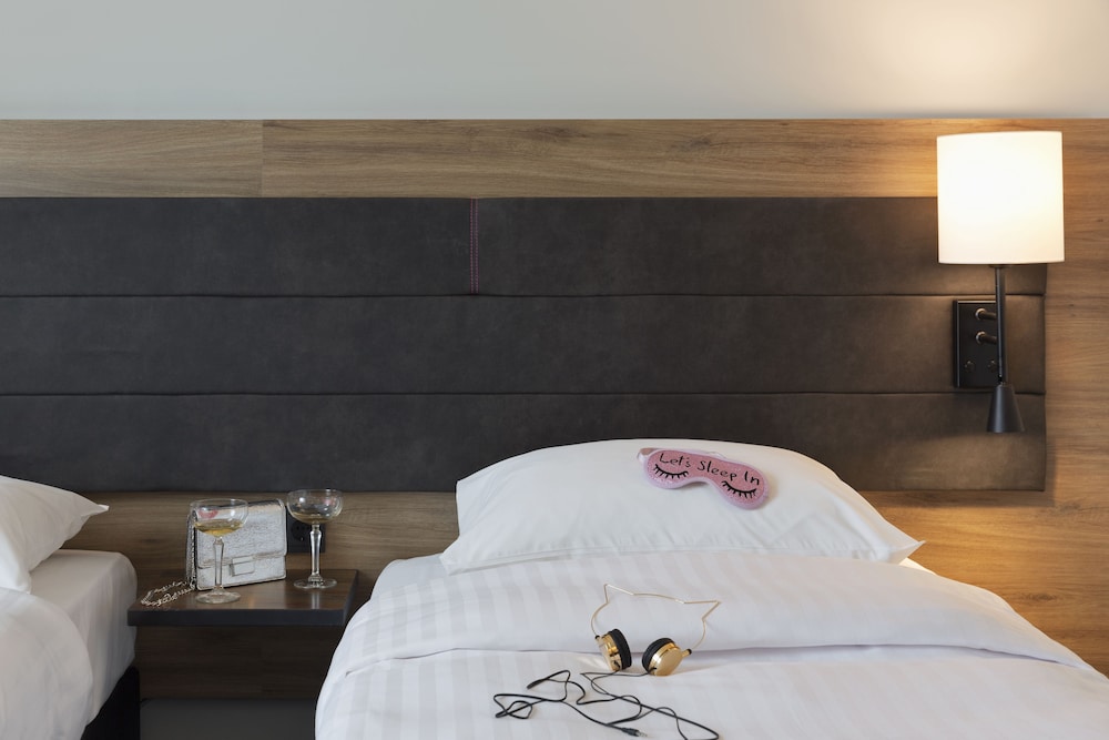 moxy stuttgart airport messe