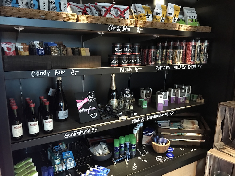 moxy stuttgart airport messe