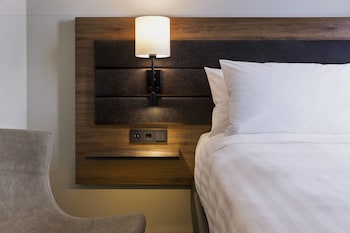 moxy stuttgart airport messe