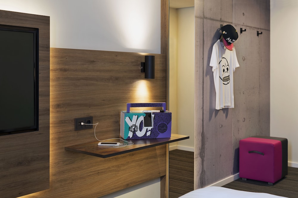 moxy stuttgart airport messe
