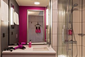 moxy stuttgart airport messe