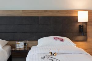 Moxy Stuttgart Airport/Messe,Esslingen>>Ditzingen,3 star