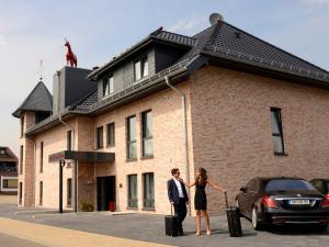 Hotel Rotes Einhorn,Dueren>>Aachen,4 star