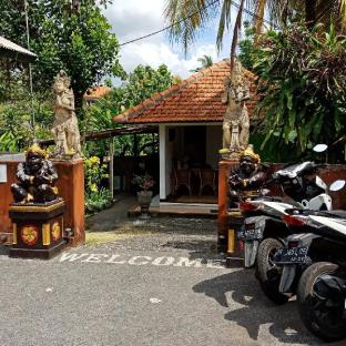 Argasoka Bungalows,Ubud>>Bali,3 star