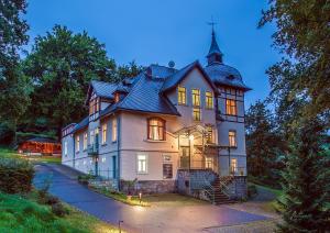 Gaestehaus Villa Rose,Duerrroehrsdorf-Dittersbach>>Dresden,3 star