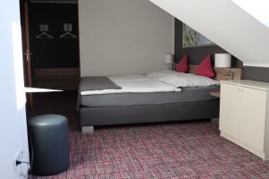 Ilvericher Hof,Kaarst>>Dusseldorf,3 star