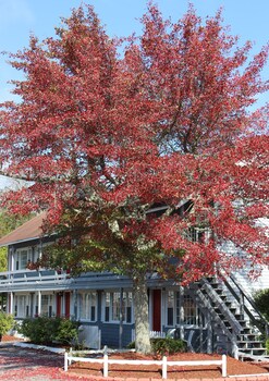 red horse inn