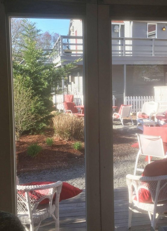 red horse inn