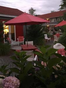 red horse inn