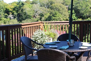 The Coonamessett,Cape Cod>>Barnstable,4 star
