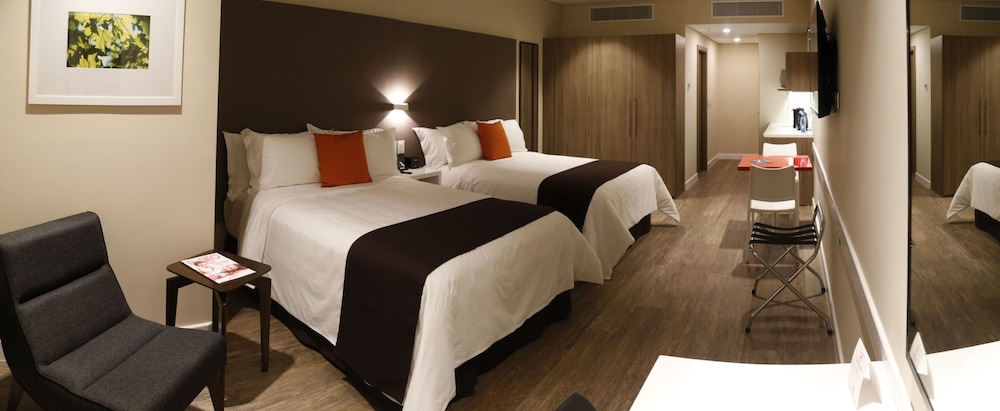 paseo la galeria hotel and suites