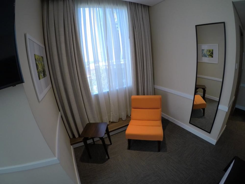 paseo la galeria hotel and suites