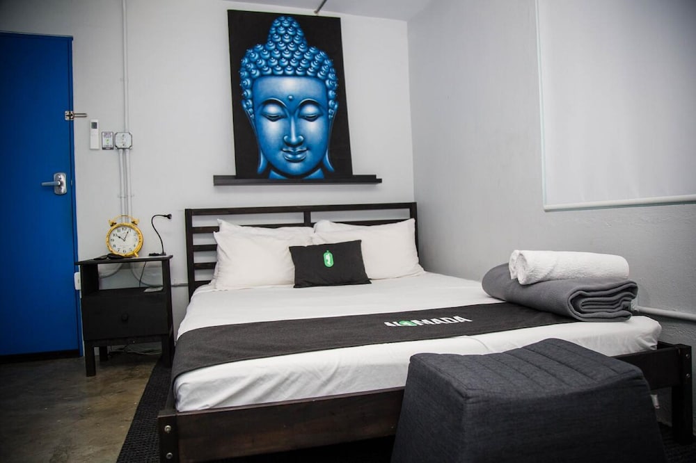nomada urban beach hostel adults only