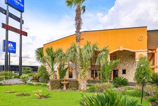 americas best value inn buda austin s